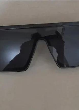 Крутые солнцезащитные очки. новинка! иммиджевые очки.