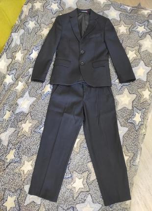 Школьный костюм