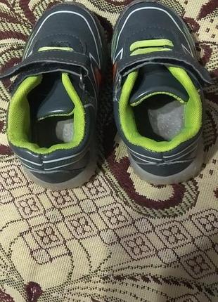 Кроссовки 2