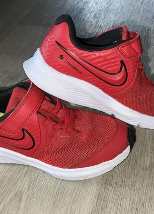 Оригінальні кросівки nike star runner 2 розмір 30