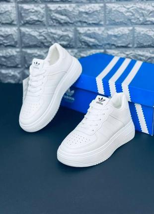 Adidas кроссовки белые женские /подростковые размеры 35-411 фото