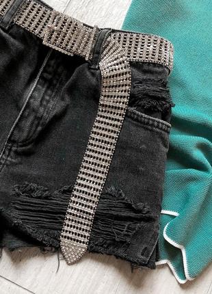 Шикарные стильные джинсовые шорты topshop moto с модными рваностями2 фото