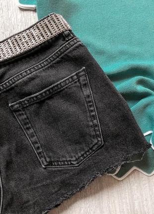 Шикарные стильные джинсовые шорты topshop moto с модными рваностями5 фото