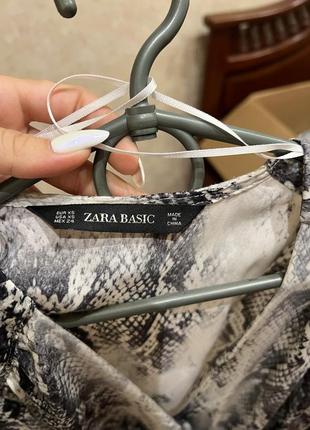 Платье zara в анималистическом принте3 фото