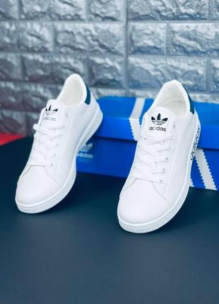 Adidas кросівки білі з синіми вставками чоловічі 41-45 /підліткові 36-41