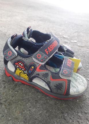 Сандалі для хлопчика