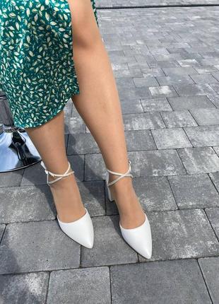 Туфли белые на широком каблуке, атлас3 фото