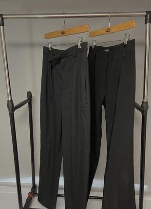 Двух классических брюк модели mom и клеш