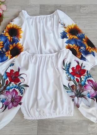 Яркие блузы