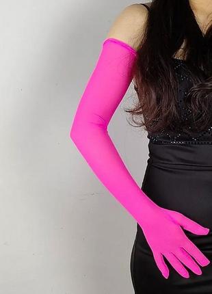 Обтягивающие облигающие малиновые фуксия перчатки фатиновые кружевные длинные из сетки под платье сексуальные9 фото