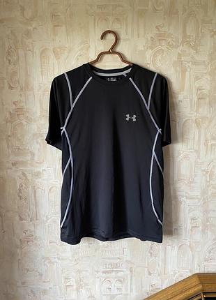 Футболка under armour