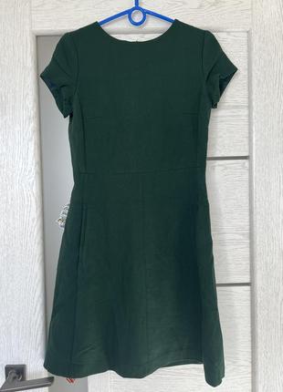 Короткое зеленое платье масимо