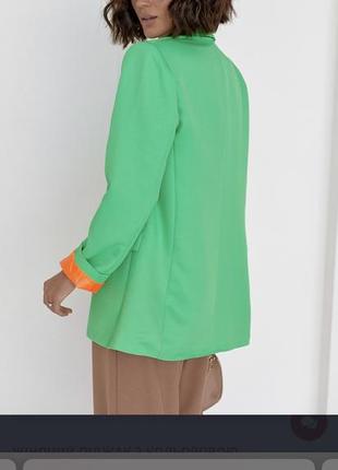 Женский пиджак с цветной подкладкой7 фото