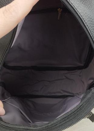 Місткий та комфортний рюкзак, середнього розміру7 фото