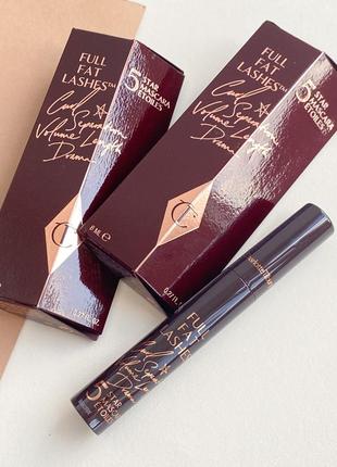 Бестселлер тушь для ресниц charlotte tilbury full fat lashes в оттенке glossy black, 8 мл