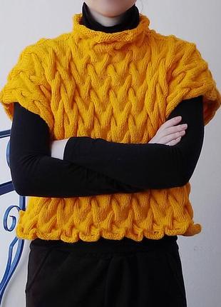 Handmade жіночий в'язаний теплий жовтий жилет