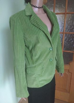 Зеленый женский пиджак3 фото