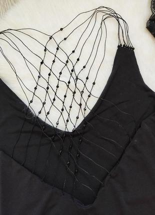 Черная майка блуза кроп топ с бусинами бисером переплетами на бретелях спине открытая6 фото
