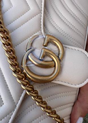 Сумка женская кожаная маленькая белая брендовая на цепочке