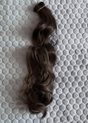 Довге жіноче накладне термо волосся.