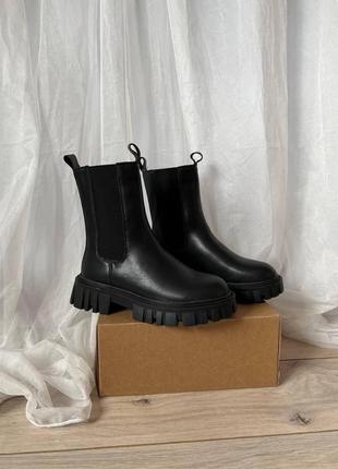 Ботинки женские кожаные черные демисезон
