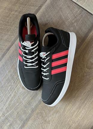 Кроссовки adidas 35/22см1 фото