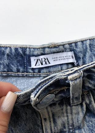 Шорты джинсовые короткие с потертостями zara 32 хxs хs чешуйчатые джинсовые шорты6 фото