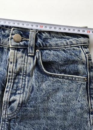 Шорты джинсовые короткие с потертостями zara 32 хxs хs чешуйчатые джинсовые шорты7 фото