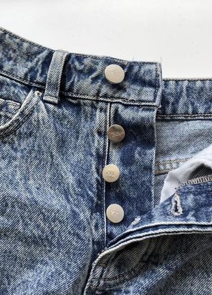 Шорты джинсовые короткие с потертостями zara 32 хxs хs чешуйчатые джинсовые шорты3 фото