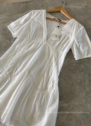 Біла легенька сукня з прошви з вишивкою zara