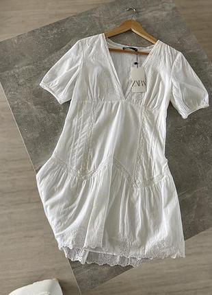 Біла легенька сукня з прошви з вишивкою zara