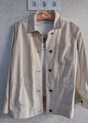 Бежевая котоновая куртка с накладными карманами m&s(14 размер)4 фото