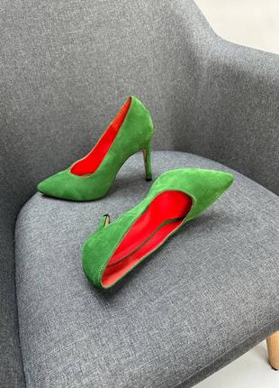 Яскраві ексклюзивні замшеві туфлі човники на шпильці6 фото