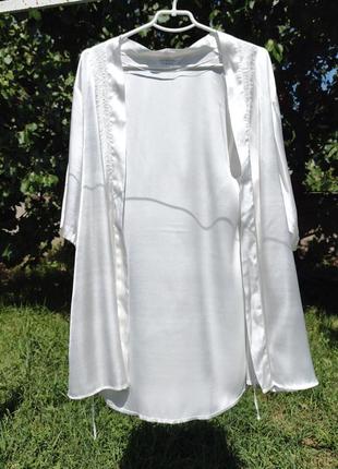 Белый атласный халат кимоно пеньюар с нежным кружевом secret possessions2 фото