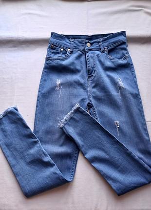 Джинси скіні