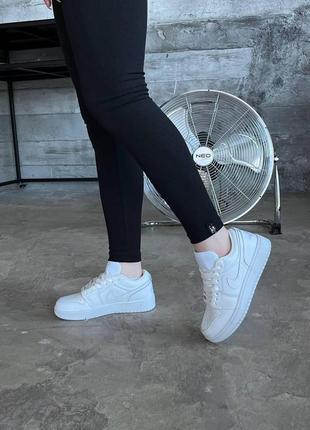 Женские кожаные кроссовки DA3130-800 jordan low white 36 41
