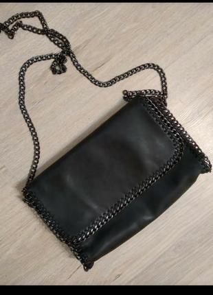 Крутячая стильная сумка черная с шикарной фурнитурой1 фото
