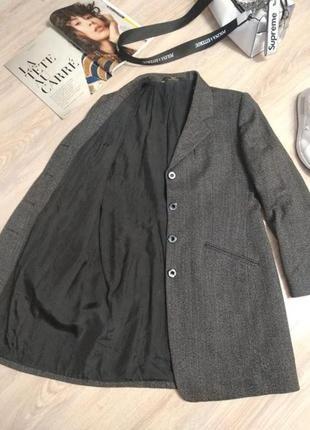 Стильный длинный пиджак жакет серо-черный из натуральной шерсти7 фото