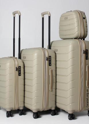 Набор из 4-х чемоданов франция полипропилен с расширением большой , средний, малый, кейс snowball 61303 бежевы2 фото