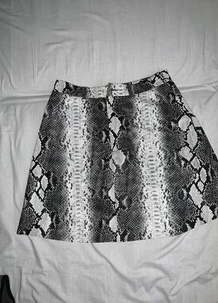 Кожаная юбка змеиный принт3 фото