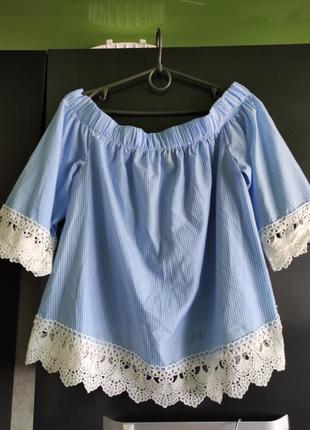 Блуза с обнаженными плечами р. 121 фото