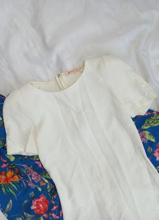Белое платье с подкладкой на плечех2 фото