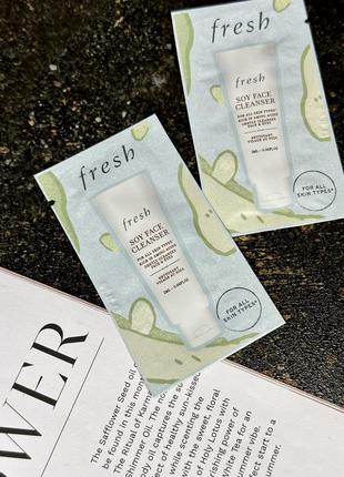 Пробник засіб для очищення обличчя fresh soy face cleanser