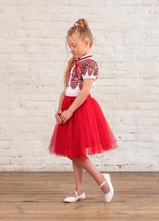 Блузка с коротким рукавом белая с красным орнаментом для девочки (арт. 2622200801)4 фото