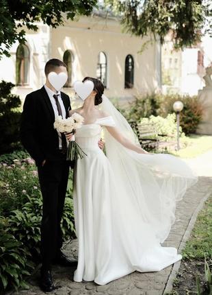 Изысканное свадебное платье со шлейфом🔥1 фото