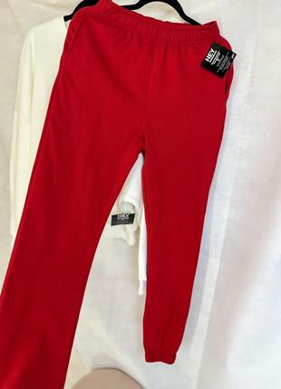 Красные спортивные штаны джогеры nly trend7 фото