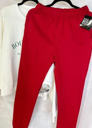 Красные спортивные штаны джогеры nly trend10 фото