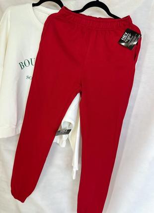 Красные спортивные штаны джогеры nly trend6 фото