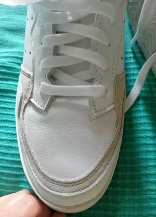 Роскошные белоснежные кроссовки adidas super court9 фото