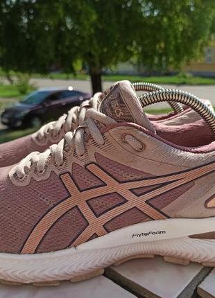 Кросівки asics